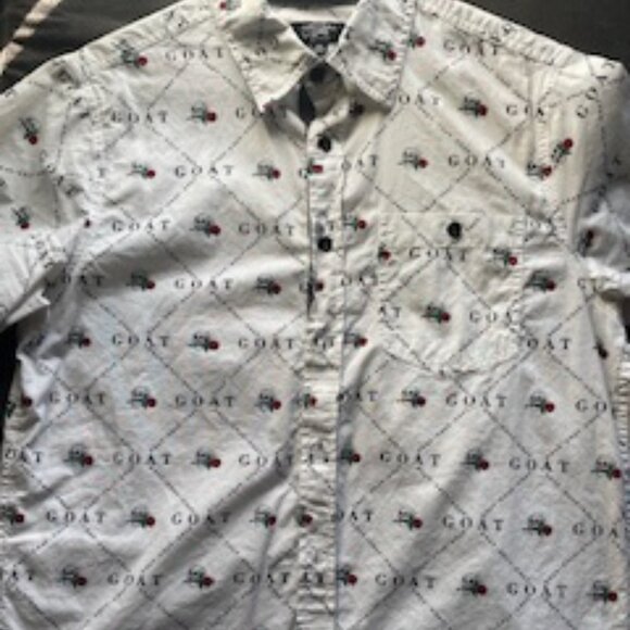 🕊️ GOAT Garden Party Button-Up – Floral Diamond Print, Designer Chic - Picture 2 of 5